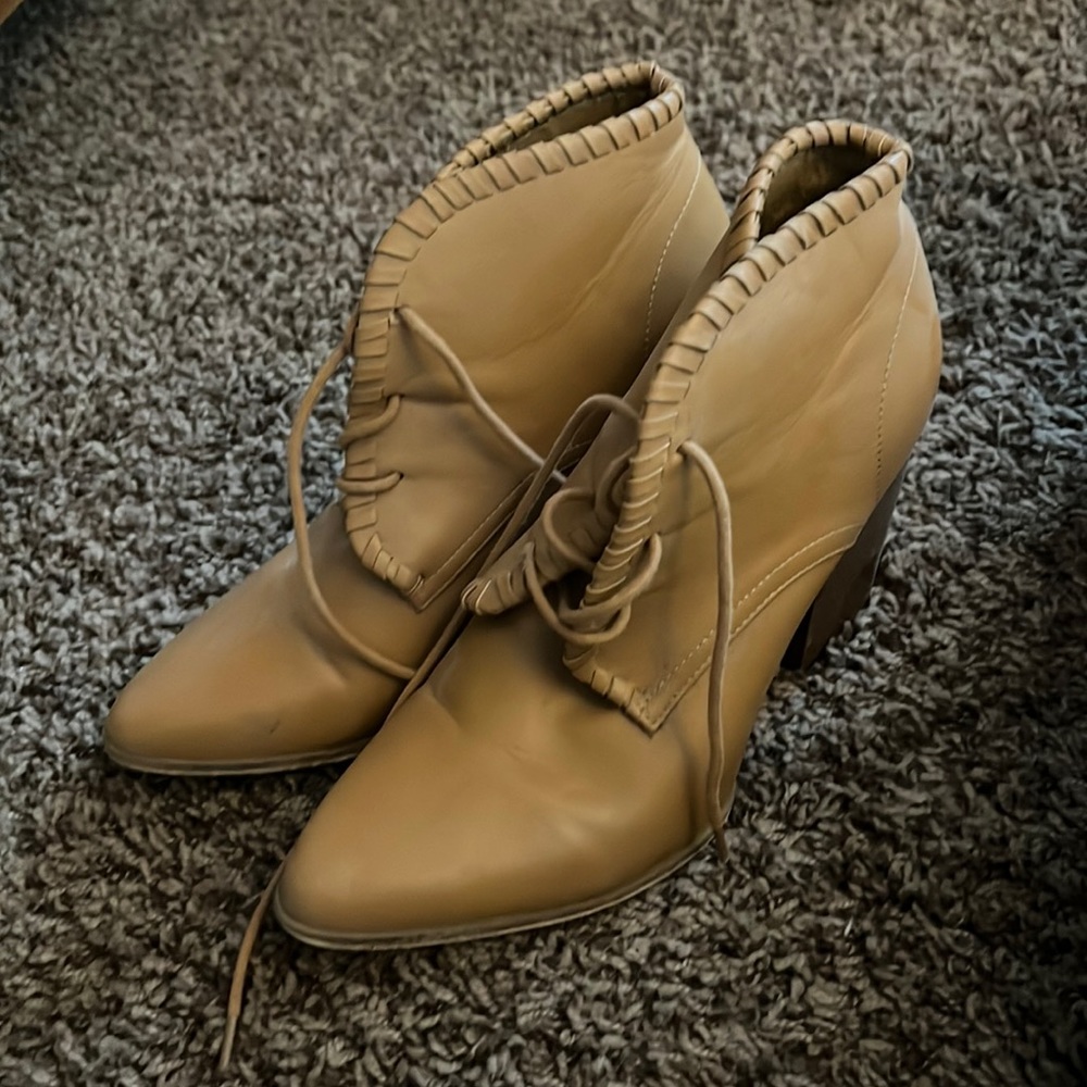 Tan boot heels